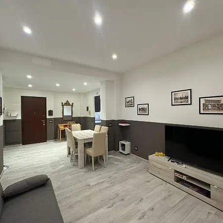 Daire Laura's House In Alberone Roma